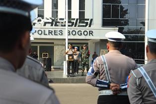 https://gardatipikornews.com.adhyaksanews.com/kapolri-dan-ketum-pssi-bertemu-pastikan-penyelenggaraan-piala-presiden-berjalan-aman-dan-lancar
