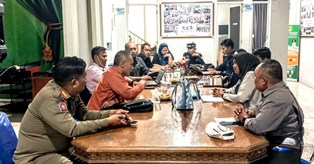 https://gardatipikornews.com.adhyaksanews.com/ipda-eric-ibrahim-pattimura-kapolsek-nanga-mahap-berserta-personil-lakukan-patroli-aktivitas-peti