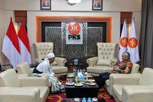 https://gardatipikornews.com.adhyaksanews.com/pembuatan-talud-irigasi-di-tmmd-ke-121-personel-kodim-1615-lotim-kompak-bergotong-royong-bersama-masyarakat