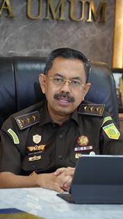 https://gardatipikornews.com.adhyaksanews.com/tim-pam-sdo-dan-satgas-siri-berhasil-mengamankan-seorang-jaksa-gadungan-berinisial-can