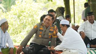 https://gardatipikornews.com.adhyaksanews.com/polres-sukabumi-tangkap-dua-pelajar-smp-terkait-pembacokan-berujung-maut