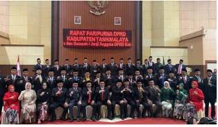 https://gardatipikornews.com.adhyaksanews.com/giat-satpol-pp-kecamatan-kalapanunggal-sosialisasikan-perda-no-10-tahun-2015-tentang-trantib-dan-kenakalan-remaja