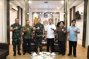 https://gardatipikornews.com.adhyaksanews.com/tokoh-pemuda-aktivis-desak-pj-heri-wahyudi-marpaung-untuk-menonaktifkan-oknum-kadis-dinkes-batubara
