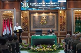 https://gardatipikornews.com.adhyaksanews.com/ditemui-kapolri-personel-polisi-penggali-kubur-lebih-memilih-perluasan-area-makam-dibanding-sekolah-perwira