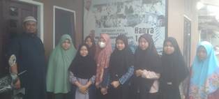 https://gardatipikornews.com.adhyaksanews.com/mangkraknya-preservasi-jalan-transulawesi-yang-memakan-banyak-anggaran-didemo-massa-konawe-utara