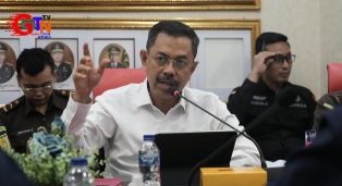 https://gardatipikornews.com.adhyaksanews.com/anggota-tni-diduga-melakukan-pembeckupan-terhadap-pemilik-hutang-berujung-pada-pengeroyokan-kepada-masyarakat-sipil
