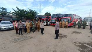 https://gardatipikornews.com.adhyaksanews.com/danramil-bayung-lencir-melaksanakan-apel-malam-siaga-dalam-menyambut-tahun-baru-2025