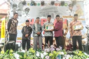 https://gardatipikornews.com.adhyaksanews.com/dampingi-mediasi-dugaan-pelecehan-seksual-sejumlah-wartawan-hendak-dikeroyok-massa-pendukung-oknum-kades