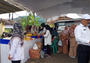 https://gardatipikornews.com.adhyaksanews.com/diisela-sela-kesibukannya-kalisa-putri-miss-asia-indonesia-menggelar-buka-puasa-dan-santunan-anak-yatim-di-perumahan-grand-duta-city