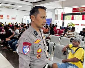 https://gardatipikornews.com.adhyaksanews.com/ketua-lsm-maung-soroti-truk-kemetsos-di-mesuji-mangkrak-di-bengkel