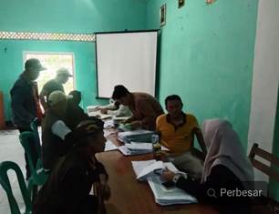 https://gardatipikornews.com.adhyaksanews.com/kepala-desa-purabaya-monitoring-pekerjaan-pengaspalan-penerapan-dd-tahap-pertama