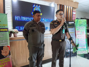 https://gardatipikornews.com.adhyaksanews.com/ketua-dpd-maung-kalbar-bravo-pak-polisi-tegas-dan-sigap-bersama-kppad-kalbar-tangani-kasus-perundungan-anak-di-sambas