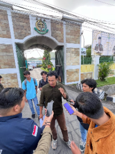 https://gardatipikornews.com.adhyaksanews.com/gabungan-ormas-soroti-motif-kritik-ketua-komisi-ii-dprd-soal-rsud-palabuhanratu