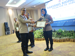https://gardatipikornews.com.adhyaksanews.com/pemdes-pengasinan-kecamatan-gunungsindur-realisasikan-betonisasi-jalan-desa-di-kp-kebon-kopi-menggunakan-anggaran-dana-desa-tahun-2025