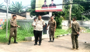 https://gardatipikornews.com.adhyaksanews.com/hujan-lebat-akibatkan-tanggul-kali-cibeuteung-desa-babakan-jebol-plt-camat-ciseengkades-babakankapolsekdanramil-datang-kelokasi-banjir