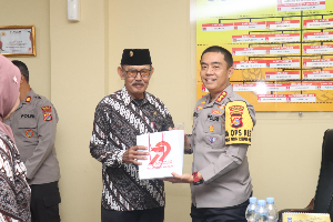 https://gardatipikornews.com.adhyaksanews.com/kapolresta-mataram-hadiri-pelepasan-kontingen-kota-mataram-menuju-festival-olahraga-masyarakat-nasional-fornas-viii-ntb-2025