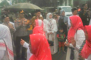 https://gardatipikornews.com.adhyaksanews.com/pemkab-padang-pariaman-gelar-festival-tani-nagari-padang-toboh-ulakan-dengan-tari-indang-hingga-sawah-pokok-murah