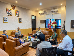 https://gardatipikornews.com.adhyaksanews.com/polresta-manado-jadi-tuan-rumah-penelitian-stik-lemdiklat-polri-tentang-preventive-policing-penanganan-tindak-pidana-korupsi