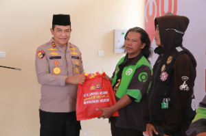 https://gardatipikornews.com.adhyaksanews.com/tnipolri-gelar-apel-pengamanan-unjuk-rasa-di-sukabumi