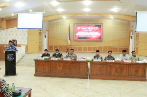 https://gardatipikornews.com.adhyaksanews.com/bupati-john-kenedy-azis-menerima-audiensi-dengan-kepala-pusdal-wilayah-sumatera