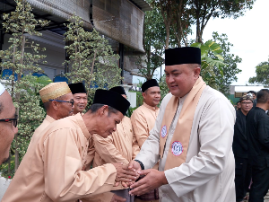 https://gardatipikornews.com.adhyaksanews.com/bupati-john-kenedy-azis-hadir-rakor-diinisiasi-anggota-dpr-ri-asal-sumatera-barat-andre-rosiade
