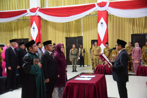 https://gardatipikornews.com.adhyaksanews.com/mendagri-apresiasi-harga-beras-turun-di-banyak-daerah