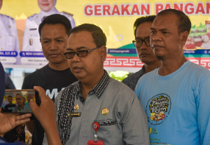https://gardatipikornews.com.adhyaksanews.com/sinergi-pangan-kapolda-ntb-bersama-forkopimda-turuti-tanam-jagung-serentak-di-lombok-barat