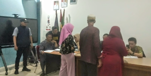 https://gardatipikornews.com.adhyaksanews.com/pengajian-rutin-bulanan-syahriahan-adakan-maulid-nabi-saw-1447-h-di-gor-desa-langensari-tanamkan-akhlak-dan-cinta-rasulullah