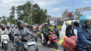 https://gardatipikornews.com.adhyaksanews.com/penggerebekan-dini-hari-di-kost-arla-dua-pengedar-sabu-dibekuk-satresnarkoba-polres-tanjab-barat