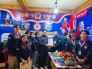 https://gardatipikornews.com.adhyaksanews.com/irjen-pol-purn-ike-edwin-sosok-putra-terbaik-lampung-ditakuti-elit-politik-karena-integritas-dan-pengaruhnya