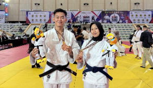 https://gardatipikornews.com.adhyaksanews.com/majelis-adat-sumedanglarang-desak-transparansi-pemindahan-mahkota-binokasih-kirim-5-surat-resmi-ke-pihak-terkait