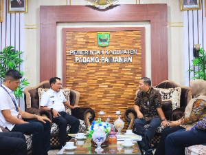 https://gardatipikornews.com.adhyaksanews.com/kapolsek-lingsar-bekali-625-siswa-baru-smkn-1-lingsar-ingatkan-bahaya-narkoba-hingga-bullying