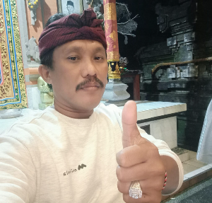 https://gardatipikornews.com.adhyaksanews.com/ketua-pac-demokrat-kecamatan-kalapanunggal-mengucapkan-selamat-atas-terpilihnya-badar-ziham-sebagai-ketua-knpi-kecamatan-bojonggenteng