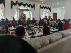 https://gardatipikornews.com.adhyaksanews.com/kapolresta-sidoarjo-raih-tiga-besar-polisi-inovatif-hoegeng-awards-2026