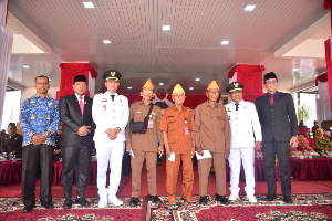 https://gardatipikornews.com.adhyaksanews.com/kecamatan-ciseeng-gelar-upacara-hut-ri-ke81-pengibaran-bendera-dan-karnaval-meriahkan-perayaan-kemerdekaan