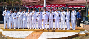 https://gardatipikornews.com.adhyaksanews.com/bupati-jka-serahkan-tali-asih-kepada-70-veteran-padang-pariaman